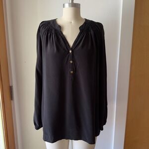 Lilly Pulitzer Elsa 100% Silk Long Sleeve Flowy Top-3 Button V-neck-Onyx-Size Lg